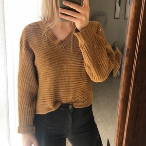 American Eagle sweater